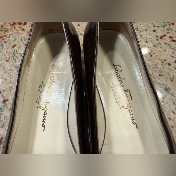Salvatore Ferragamo Leather Shoes Ballet Womens Size 7.5 Crisscross Brown Preppy - Picture 4 of 14